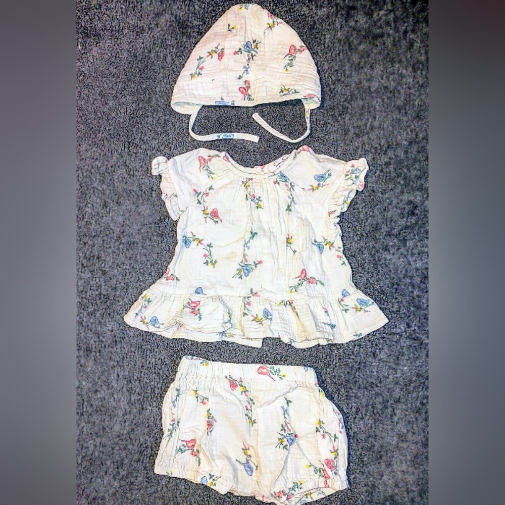 Floral Baby Outfit with Hat